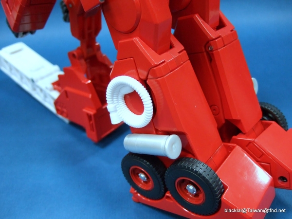 MP 33 Masterpiece Inferno   In Hand Image Gallery  (125 of 126)